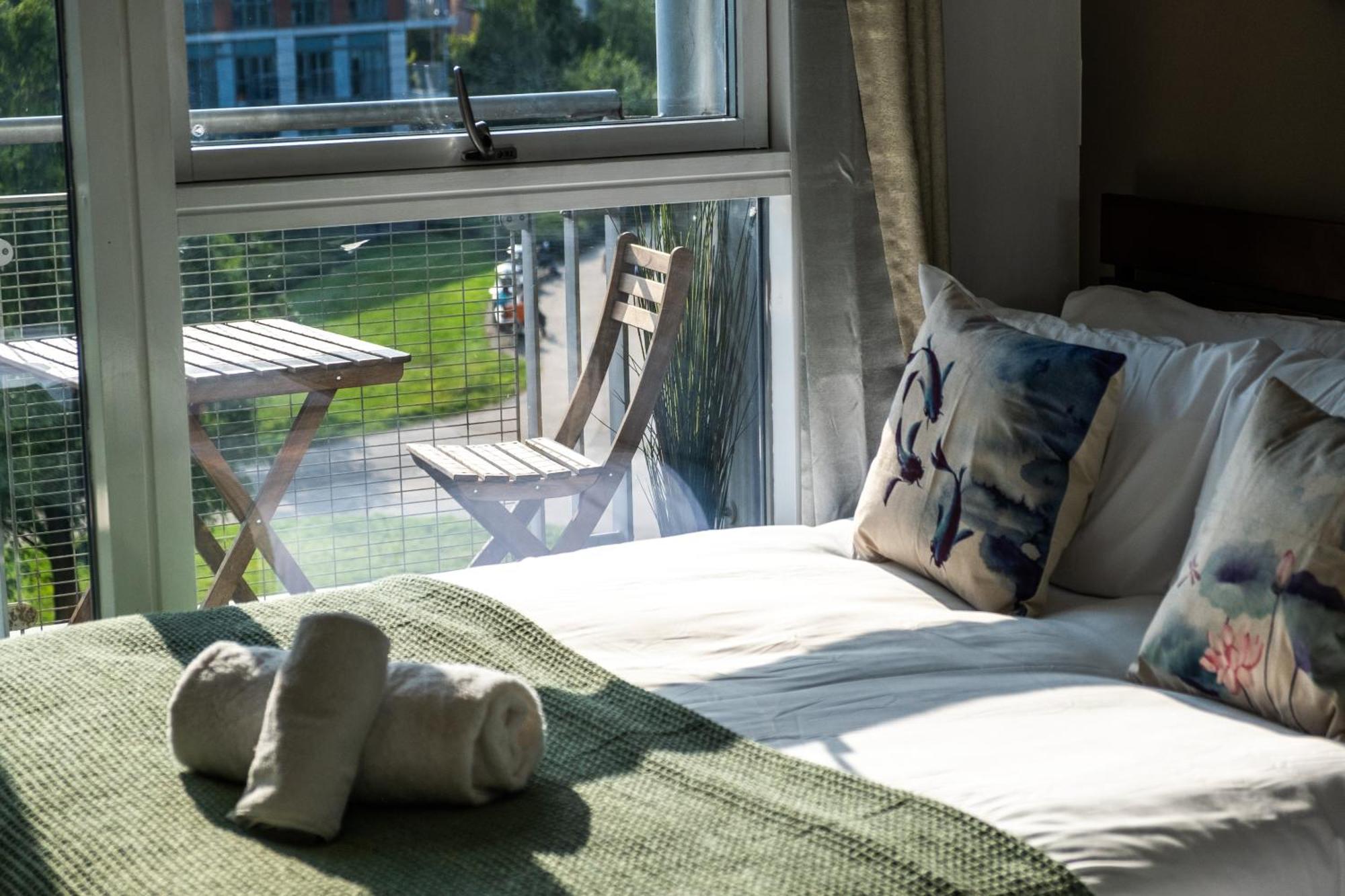 Eastern - Centre, Free Parking And Balcony Appartement